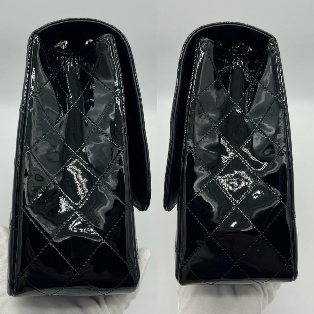 Authentic Chanel Classic Glossy shimmery black Patent leather Maxi single flap - Picture 15 of 17